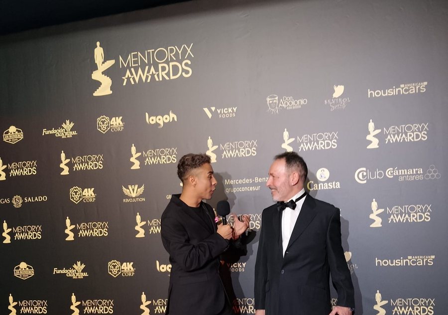 Javier Velayos en la alfombra roja de los Mentoryx Awards